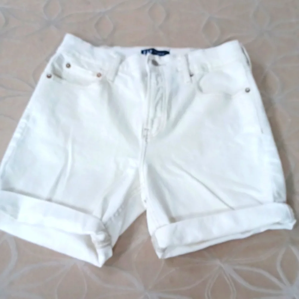 White GAP Denim Shorts!